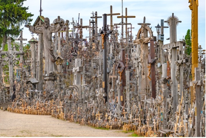 リトアニアのパワースポット「十字架の丘」　– 　バルト三国編　その７