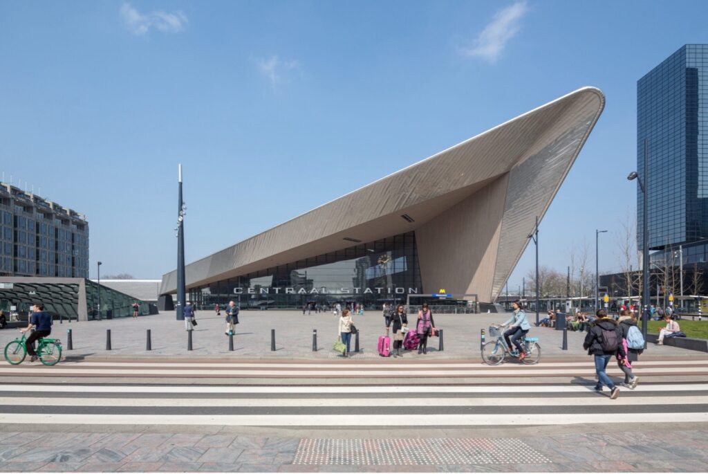 オランダの3つの建築事務所の共同設計©️Rotterdam Marketing – photo: Ossip van Duivenbode